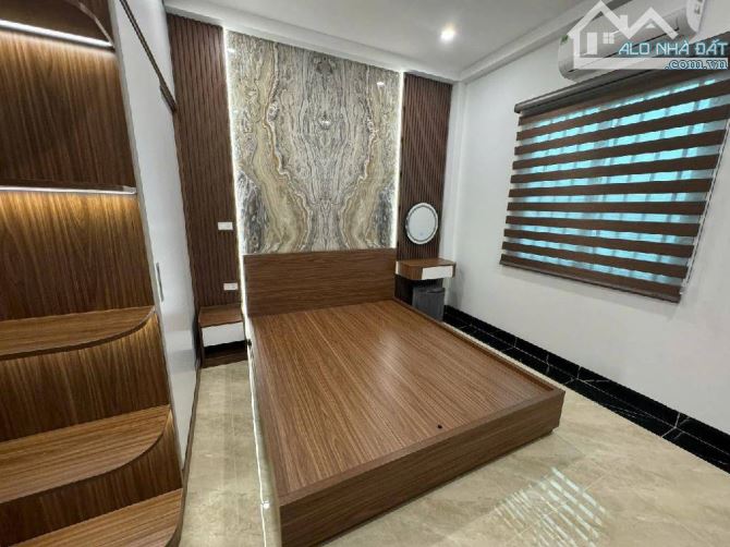 HỒNG MAI - THANG MÁY - XÂY MỚI - ĐẦY ĐỦ NỘI THẤT - 2 THOÁNG TRƯỚC SAU - 3
