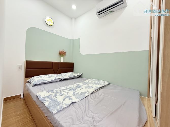 Bán nhà Lê Văn Duyệt Bình Thạnh, full nội thất xịn sò, sổ đẹp, nhích 2 tỷ - 3