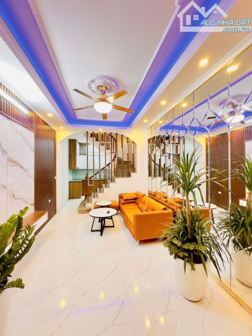 🔥 BÁN NHÀ NGÕ 179 VĨNH HƯNG – 4 TẦNG ĐẸP – Ô TÔ ĐỖ CỬA – THU NHẬP GẦN 15TR/THÁNG 🔥 - 3