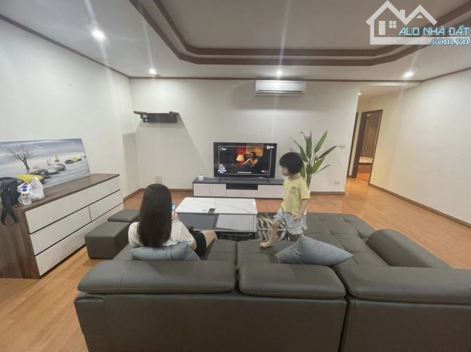 Chính chủ cho thuê N05 Hoàng Đạo Thúy. 162m2, 3PN3WC. Full đồ 25tr/tháng - 3