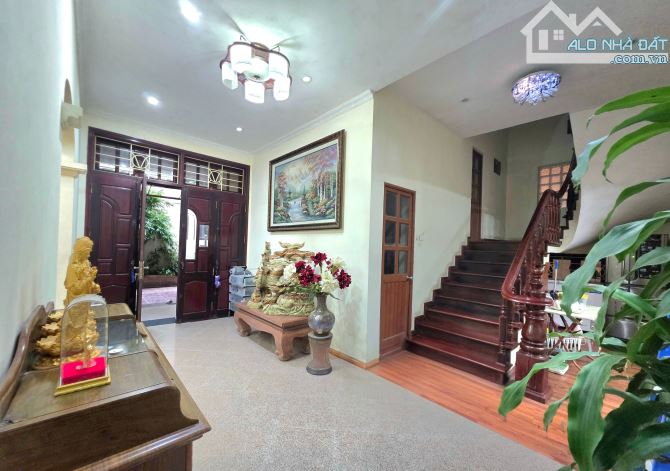 BÁN BIỆT THỰ KIẾN TRÚC PHÁP CỔ PHA HIỆN ĐẠI - VŨ MIỆN - HỒ TÂY - 271M - 116 TỶ - ĐẲNG CẤP - 3