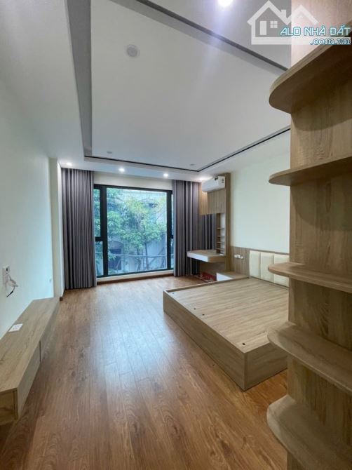 QUÁ ĐẸP -Ô TÔ ĐỖ-NGAY ĐƯỜNG Ô TÔ TRÁNH-35/60M 6T TRƯỚC RỘNG THOÁNG CHỈ 6.4TY-THẠCH BÀN - 3