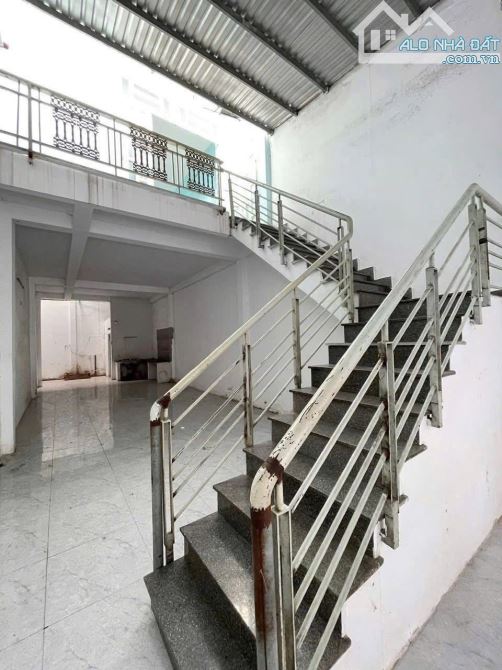Bán Nhà mặt tiền Trần Thị Hè, Hiệp Thành, DT: 4.6x24m, giá 6.5 tỷ tl - 3