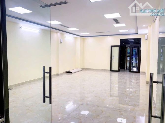 Cho thuê nhà ngõ 195 phố Đội Cấn dt 45mx 5 tầng, ô tô đỗ quanh nhà, 16tr/th - 3