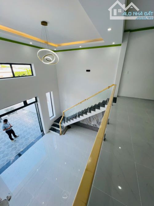 Bán nhà trả góp qua ngân hàng lãi suất thấp sổ riêng thổ cư 100% Đối diện chợ Tân Bình - 3