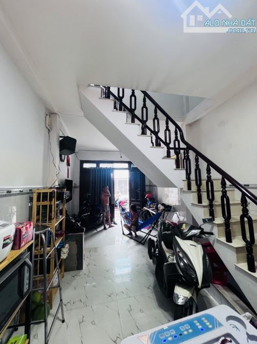 HẺM XE TẢI - MỚI ĐẸP Ở NGAY - TRỊNH ĐÌNH TRỌNG - PHÚ TRUNG TÂN PHÚ- DT: 30M2- 4 TỶ 2 - 3