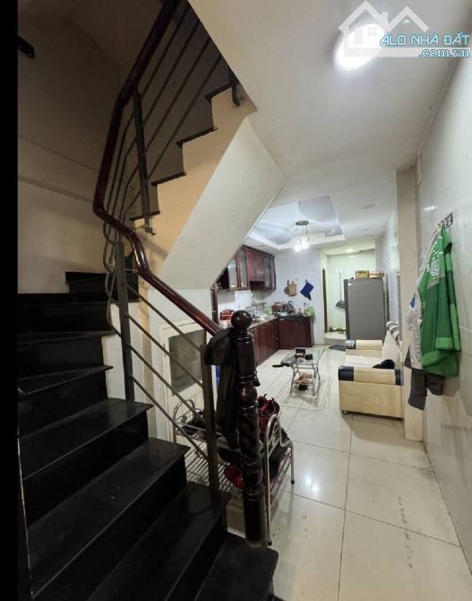 Bán nhà Hậu Giang 54m2 4 tầng nhỉnh 5 tỷ, có dòng tiền - 3