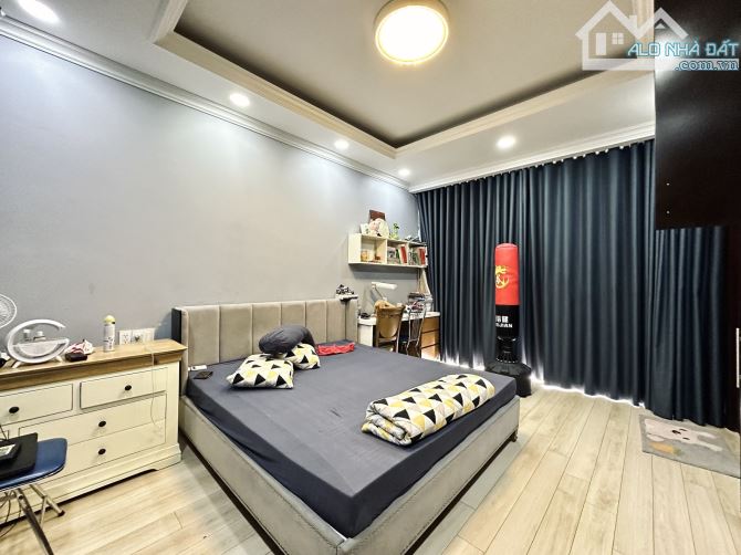Bán nhà Hẻm xe hơi ngủ nhà, Đặng Văn Ngữ, Phú Nhuận, 100m2 ngang5,7m, 3 tầng 5PN, 29,99 tỷ - 3