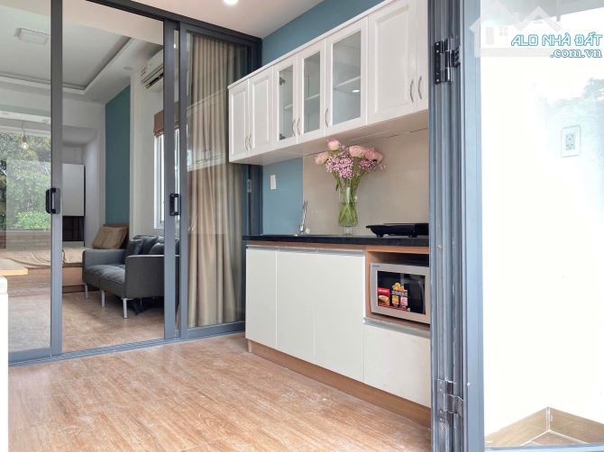 CĂN HỘ TÁCH BẾP FULL NỘI THẤT CỰC RỘNG 40M2 NGAY QUẬN 3 - 3