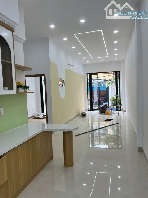 Bán nhà 2tâng ngang 6m sat mặt Nguyễn thị nuôi. Quốc lộ 22 hóc môn  chỉ 5.5tỷ - 3