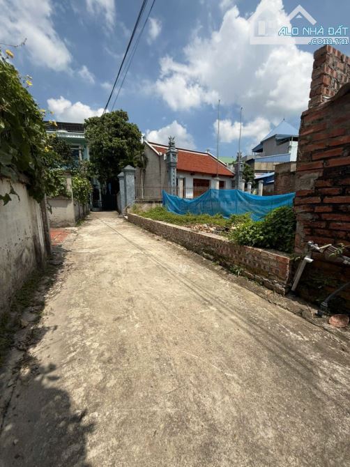 🏠 THUẬN THÀNH- BẮC NINH -Ô TÔ ĐỖ CỬA- 50 MÉT RA QL17 -NGÃ TƯ ĐÔNG CÔI-GIÁ 1 TỶ650 - 3