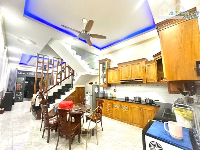 Bán nhà mt 3 tầng đông hoà gần bigc  va trung tâm HC - 3