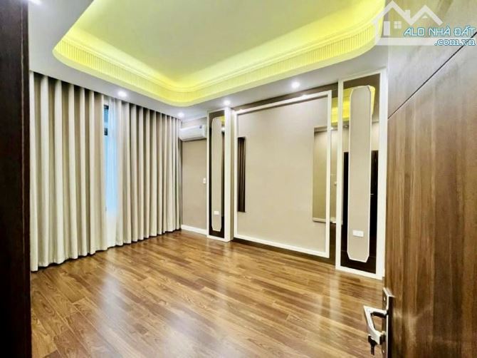 HIẾM! LÔ GÓC 2 MẶT THOÁNG - NGÕ THÔNG 15M GẶP Ô TÔ - FULL NỘI THẤT XỊN - 39M HƠN 7 TỶ - 3