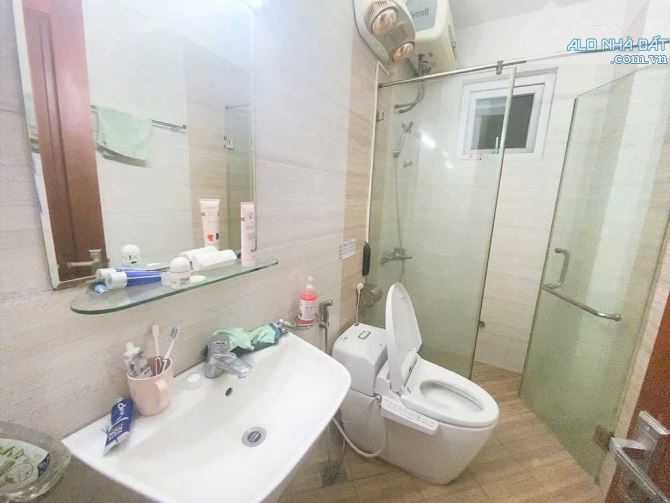 SIÊU PHẨM NHÀ MỚI TINH FULL NỘI THẤT - PHÂN LÔ CÁN BỘ - GARA Ô TÔ - VÀI BƯỚC RA PHỐ