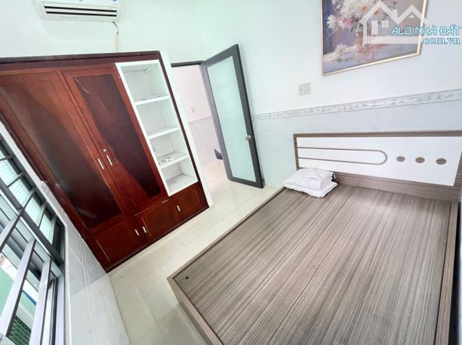 BÁN NHÀ 2 TẦNG HẺM ĐÔ LƯƠNG ( 2p ngủ , 2 wc ) , GIÁ 2 TỶ 180 TRIỆU - 3