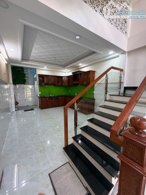 Bán nhà NGUYỄN THỊ BÚP, p.TCH. Q12_ 4x17m_ 4TẦNG_ ở ngay_ Hẻm XE HƠI6m_ 5ty930 - 3