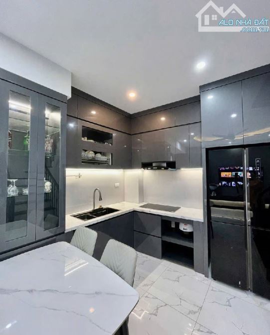 SIÊU PHẨM NHÀ ĐẸP YÊN NỘI- FULL NỘI THẤT XỊN - Ô TÔ VF3 ĐỖ CỬA - NGÕ THÔNG-CÁCH 1 NHÀ RA Ô - 3