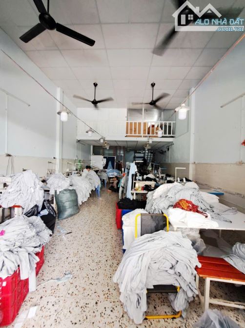 Bán nhà Đ số 9 BHH gần Aeon Tân Phú hẻm 6m thông gần mặt tiền 91m2,2 Tầng Nhỉnh 4 tỷ - 3