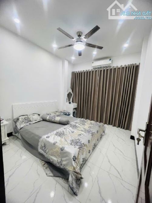 BÁN CHUNG CƯ MINI, 2 MẶT NGÕ - Ô TÔ ĐỖ CỬA - DÒNG TIỀN TỐT, GẦN MỸ ĐÌNH, CẦU GIẤY - NGÕ - 3