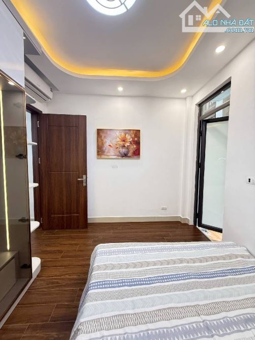 Siêu hiếm! Bán nhà Bạch Mai, phân lô cán bộ, nhà 2 mặt ngõ, full nội thất.