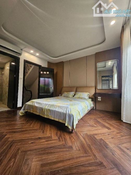 SIÊU HIẾM Trần Duy Hưng – LÔ GÓC – THANG MÁY – FULL NỘI THẤT NK – 48.6m² x 5T, Ô TÔ, CHỈ 1 - 3