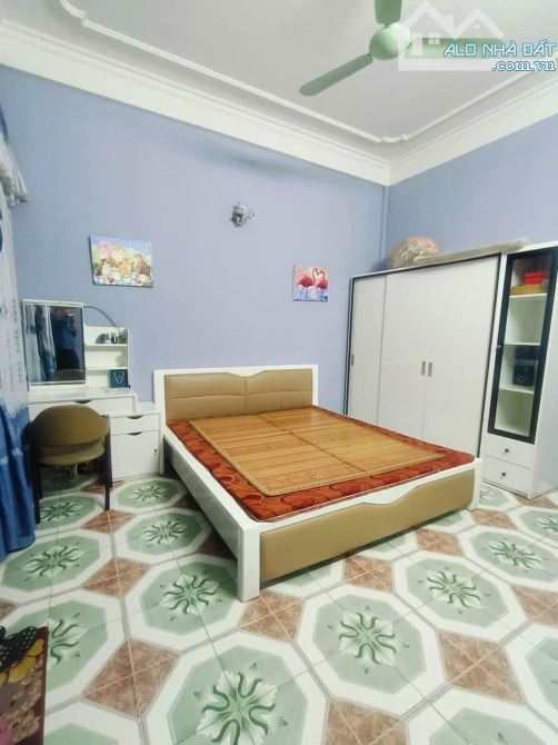 Gia đình bán nhà Phạm Văn Đồng - Đỗ Nhuận, 66m2, ô tô đỗ cửa ngày đêm, giá nhỉnh 13 tỉ. - 3