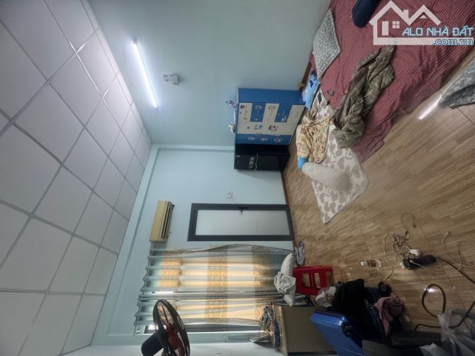 Nhà Hẻm Nguyễn Duy Cung chỉ 5,2 ty - 4