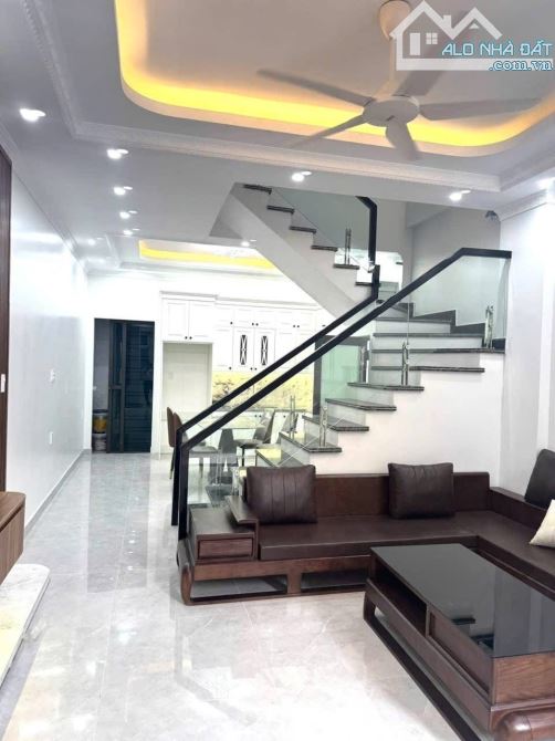 Bán nhà   Bùi Thị Từ Nhiên , Đông Hải , Hải An . 2,85 tỷ , 3 tầng , 45m. - 4