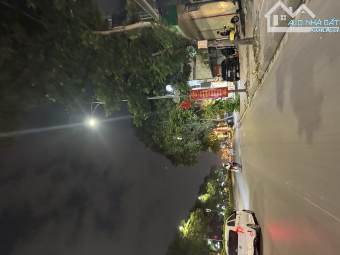 Bán nhà Nguyễn Văn Cừ, Long Biên, 30 mét X 5 Tầng, cách 20 mét ra ô tô tải chạy - 4
