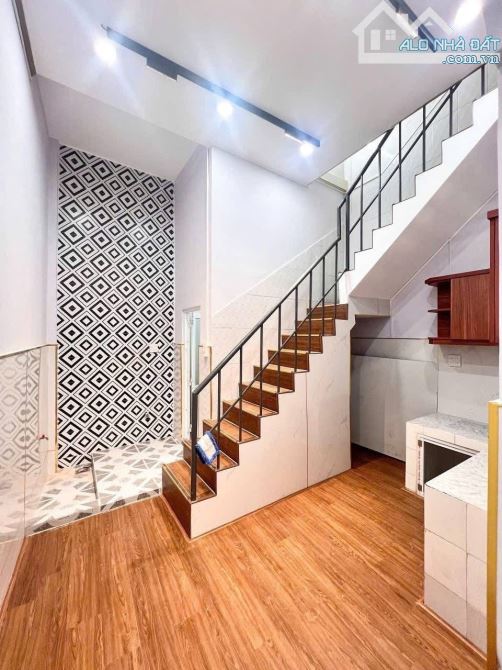 🌟🌟🌟NHÀ ĐẸP -  HOÀN CÔNG - HẺM 359 - NGUYỄN VĂN CỪ (Nằm gần Công ty Dược HG) - 4