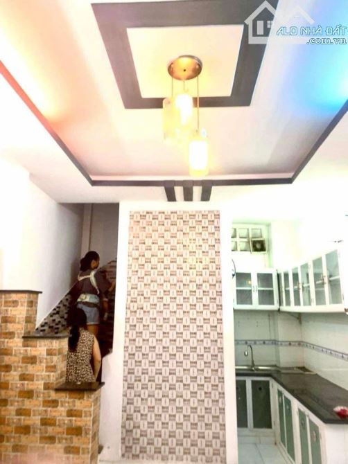 NHÀ ĐẸP LUNG LINH Nguyễn Văn Nghi - Gò Vấp - 3 Tầng - 2PN,3WC - DT 21m2 - Hơn 3 tỷ - 4