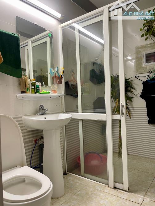 CẦN BÁN GẤP NHÀ KHƯƠNG TRUNG THANH XUÂN HÀ NỘI NHÀ 91m2 - 4