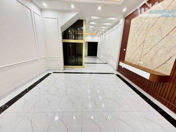 20 tỷ, khu Phân lô Lê Trọng Tấn 65m, 5 tầng, thang máy, mặt tiền 5m, kinh doanh - 4