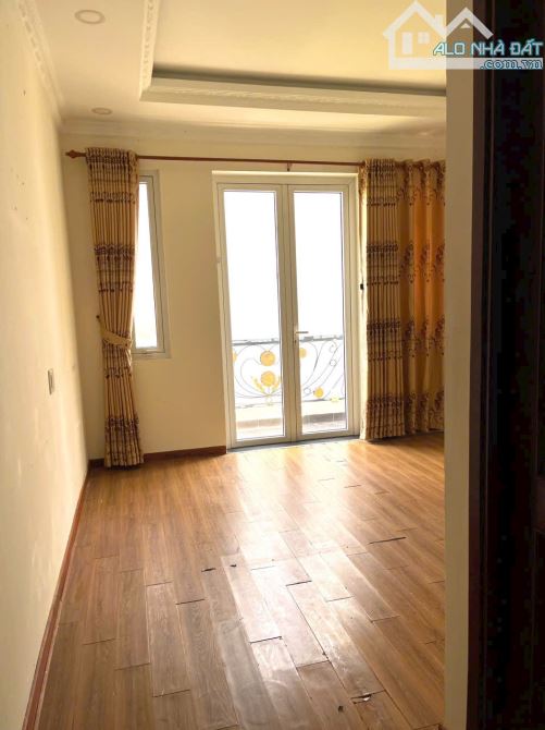 Cho thuê nhà hoàng quốc việt giáp phú mỹ hưng 4 tấm giá chỉ 20tr - 4