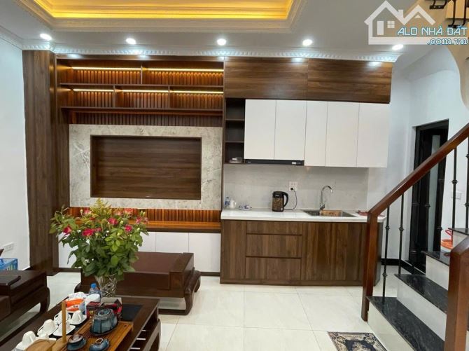 TT Ba Đình - nhà đẹp gần phố -3 mặt thoáng - 4