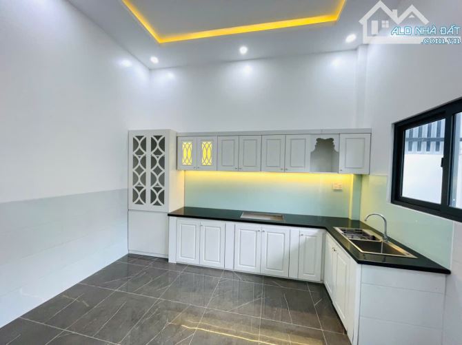 Kẹt 1 khúc ! Cần bán gấp căn nhà ở sau chợ Chiều Tân Phú Trung 98m2 SHR giá 865tr - 4