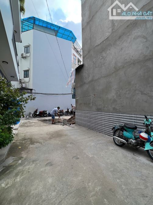 Bán nhà hẻm xe hơi Bình Đông, quận 8, dt (5m x10m) 3 tầng, hot 5.5 tỷ - 4