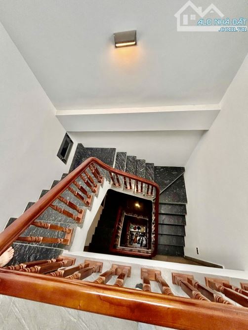 Bán Nhà Ngọc Thuỵ 50m2-hơn 11 tỷ-GARA Ô TÔ-NGÕ THÔNG-FULL NỘI THẤT-Ô CHỜ THANG MÁY-SỔ VUÔN - 4