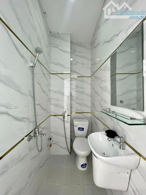 Nhà Riêng - Bán rẻ bớt lộc cuối năm, ngay TL10 , Quận Bình Tân. Giá: 1,85 Tỷ/TL - 4