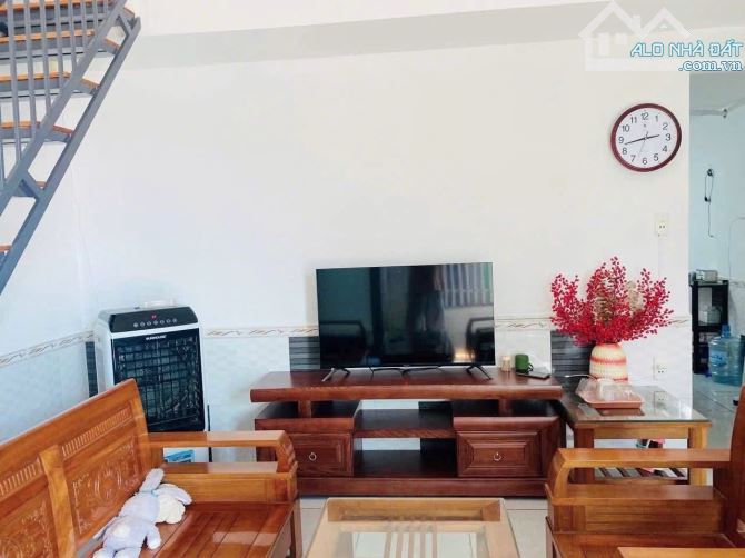 Kiệt thẳng tắp, gần mặt tiền Tôn Đản, nhà đẹp 2 tầng- Đà Nẵng - 4