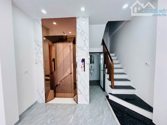 Bán nhà phố Nguyễn Văn Huyên, Cầu Giấy, 58m2, ô tô, thang máy, phân lô, kinh doanh 21 tỷ - 4