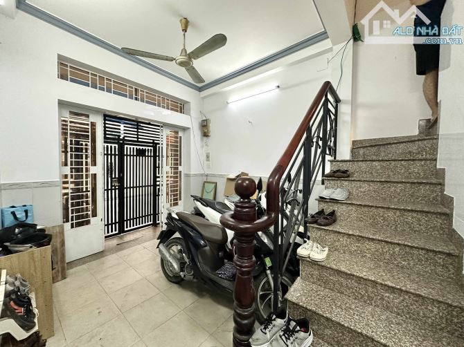 Bán nhà HXH Hoàng Hoa Thám, Phường 5, Phú Nhuận 3 tầng 40m2 giá 7.6 tỉ TL - 4