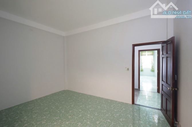 Nhà SHR 70m2 không quy hoạch 3 tầng gần chợ Tân Chánh Hiệp 4,68 tỷ TL Đường Tô Ký Quận 12 - 4