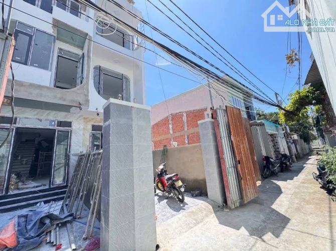 Bán 2 căn nhà mới xây đường Lương Định Của Nha Trang - 4