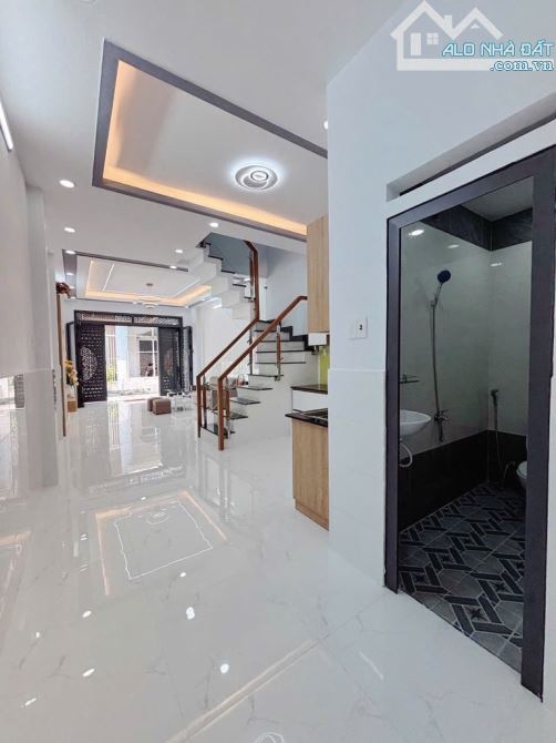 Trương Phước Phan 2 tầng 4x12m hẻm xe hơi thông chỉ 4.65 tỷ - 4