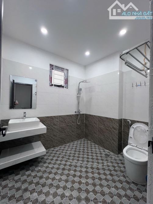 🛑🛑🛑Chất,6 tầng,thang máy, ngõ thông, ô tô đỗ cổng, viu hồ, 5.X tỷ(tl), Bắc Từ Liêm - 4