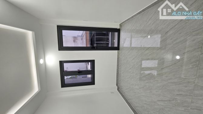 Hẻm Ô tô 1 trục - Âu Dương Lân Q8, 3 Tầng, 4PN MỚI TINH, NHỈNH 5 TỶ - 4