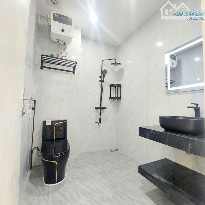 NHÀ ĐẸP Ở NGAY KIM GIANG - KHƯƠNG ĐÌNH 36M 5 TẦNG TRƯỚC NHÀ THOÁNG SÁNG - 4