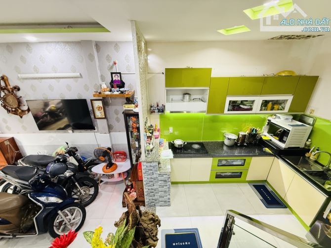 NGUYỄN SƠN – CÁCH HXH 1 CĂN – 3 TẦNG – NỞ HẬU CHỈ 3.9 TỶ - 4