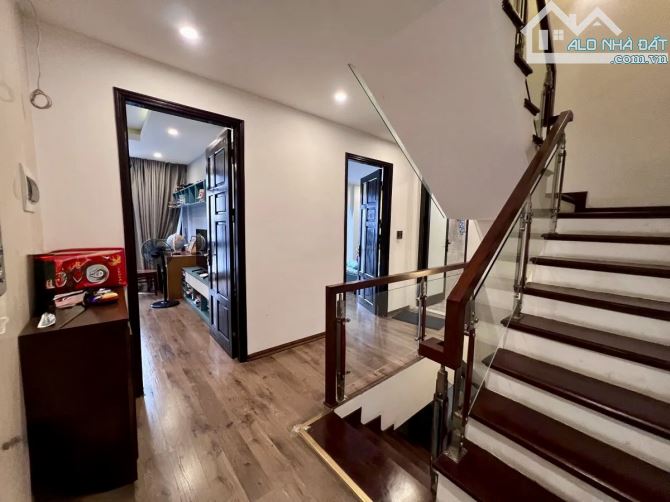 🔥 SIÊU PHẨM HOÀNG CẦU - LÔ GÓC 7T THANG MÁY - VỈA HÈ - GARA - Ở/KD - GẦN QUẬN UỶ - GẦN HỒ - 4